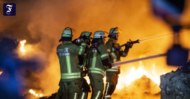 Silvester in Neukölln: „Krass, dass die Polizei hier nichts zu melden hat“