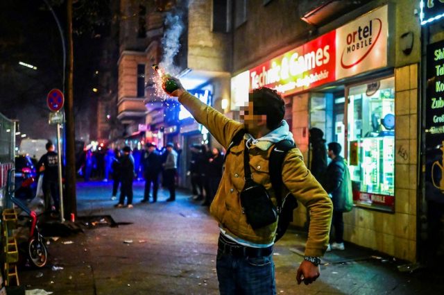 Kommentar zur Silvester-Nacht: Diese Krawalle sind auch ein Migrationsproblem