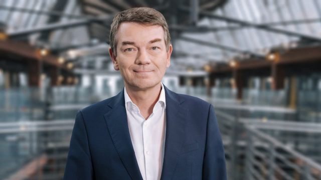 Umstrittener Historiker Daniele Ganser darf in Filderhalle sprechen