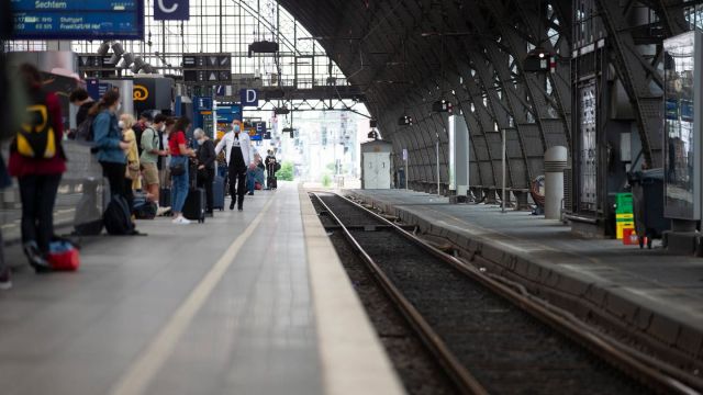 Öffentliche Verkehrsmittel: Ein Monat Deutschlandticket hat mir gereicht - WELT