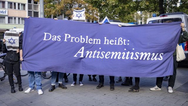 Nach Morddrohungen: Seyran Ateş macht ihre Moschee dicht | NIUS.de