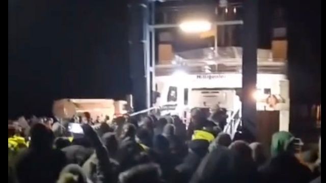 Beziehung des Berliner Bürgermeisters: Wo die Liebe Grenzen hat